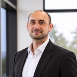 Bobby Turner, freelance marketing director